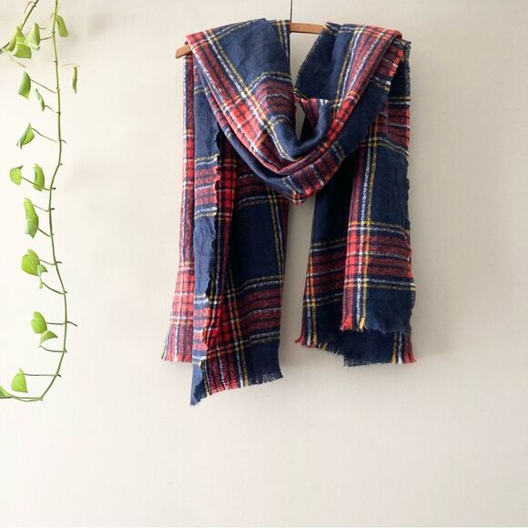 NWT Old‎ Navy Blue and Red Plaid Blanket Scarf - Picture 1 of 3
